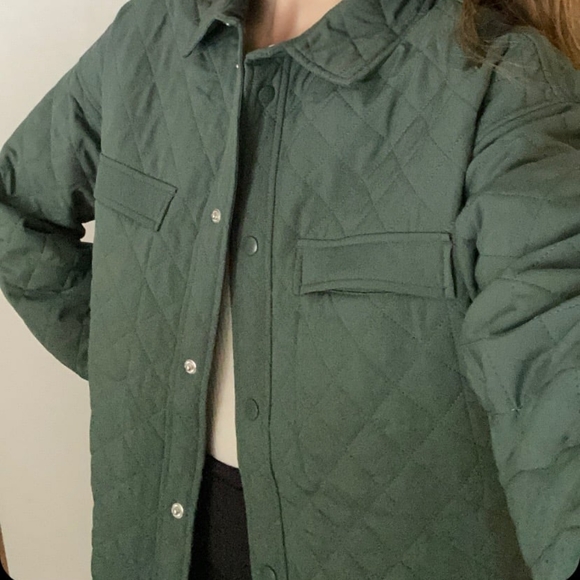 🆕️NWT Old Navy StretchTech Oversized Quilted Shacket - Picture 6 of 16